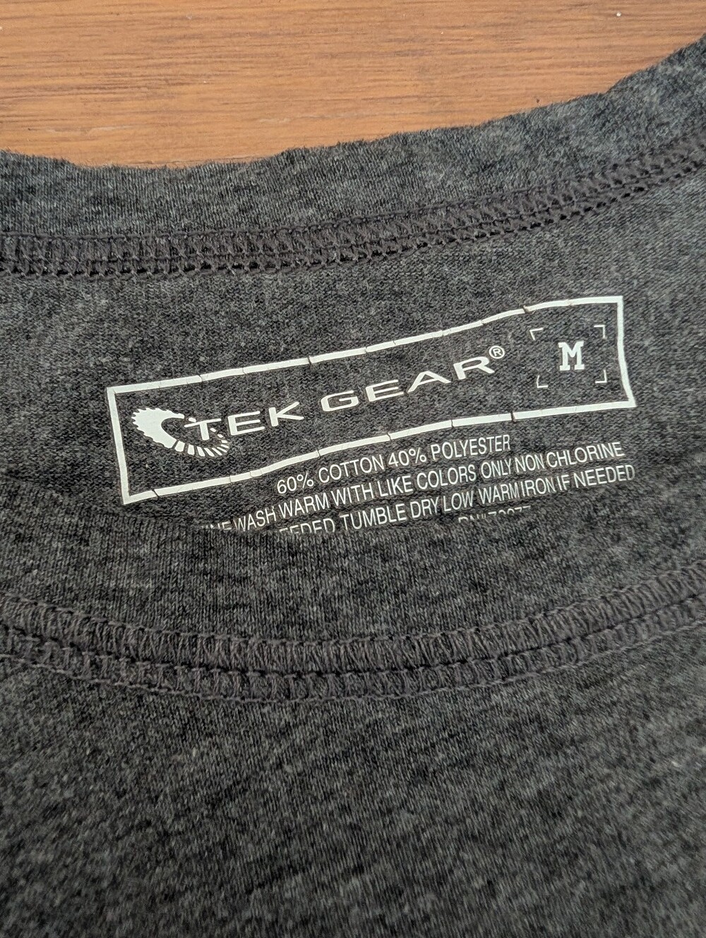 Women's Tek Gear Long-Sleeve Crewneck Shirt Charcoal Gray With Durable Stitching - Picture 2 of 4